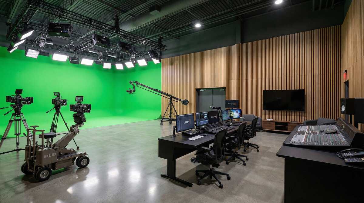 欧美精品影视制作工作室